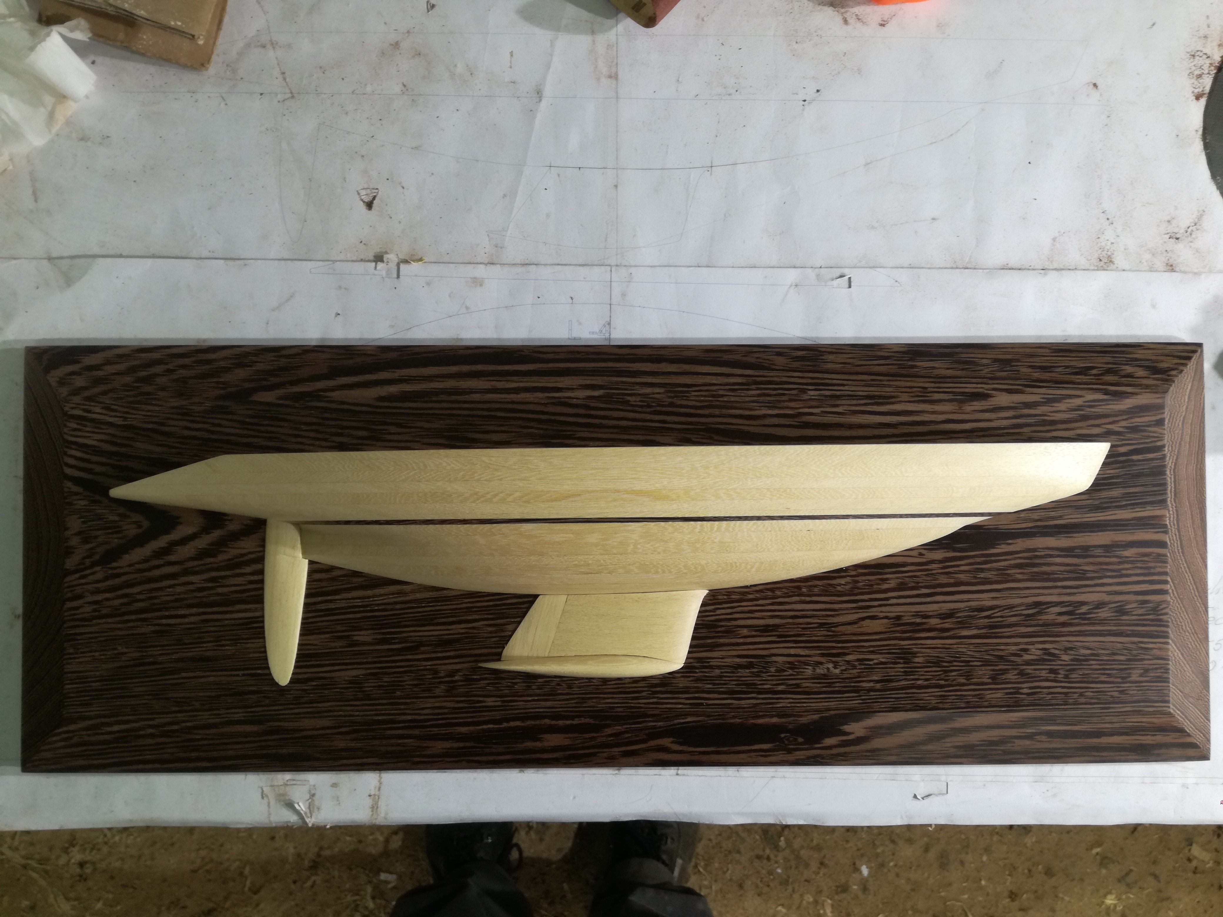 medios cascos de su embarcación