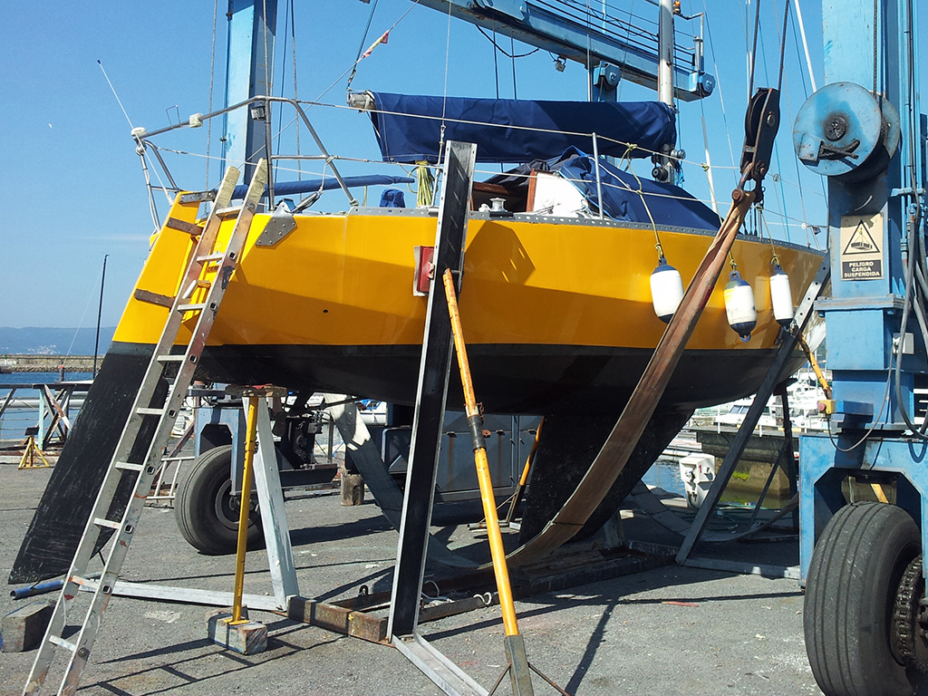 Chisco velero de regata de chapa marina