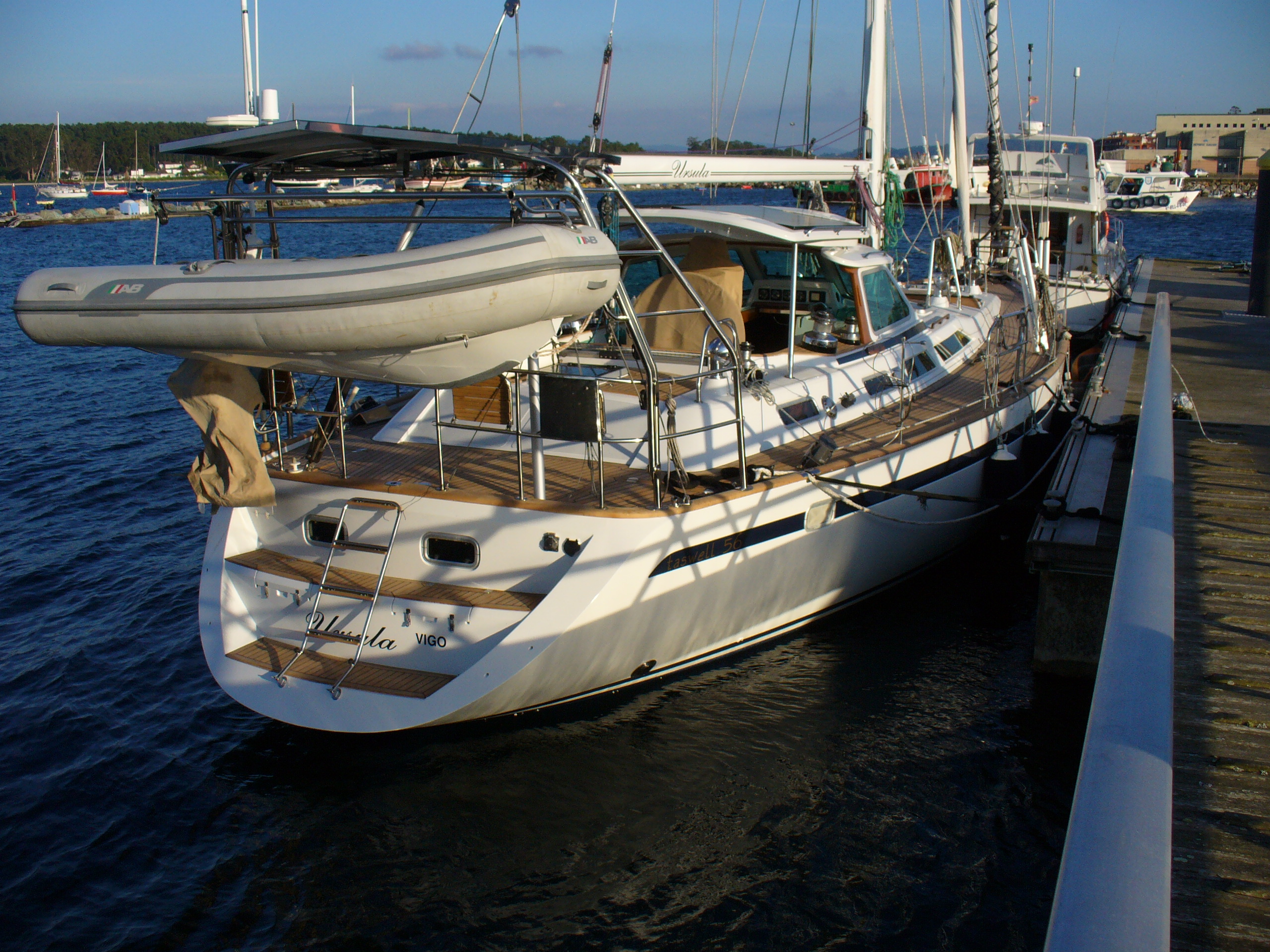 velero de crucero Taswell 56